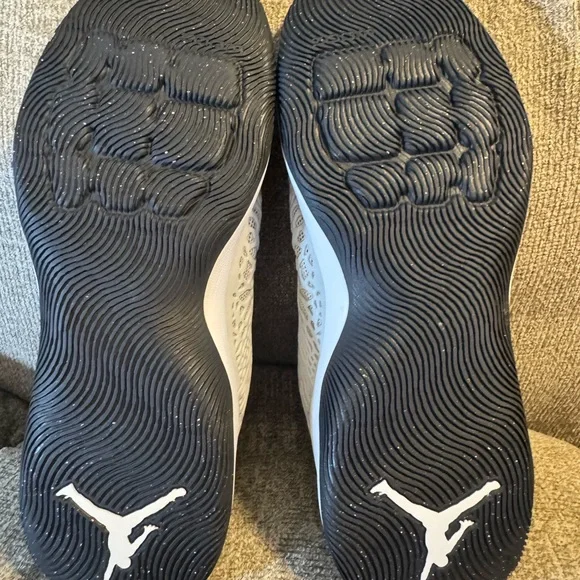 Jordan Ultra Fly Metallic Copper Coin Size 13 Basketball Shoe Black and White - Picture 7 of 8